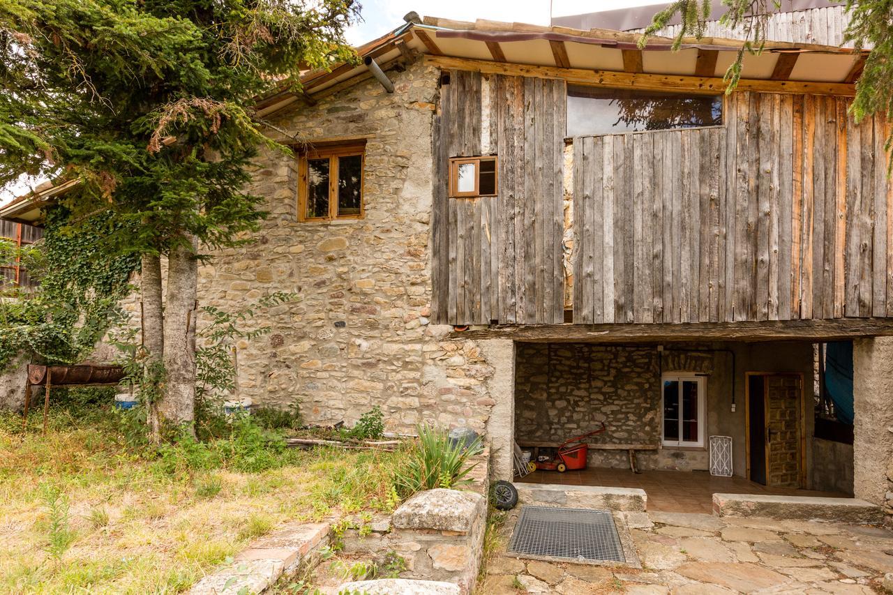 Alberg La Solana Salas de Pallas Exteriér fotografie